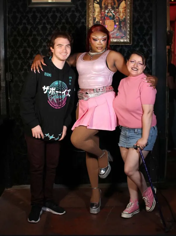 The Winner of Rupaul's Drag Race Season 17, Onya Nurve with the Author